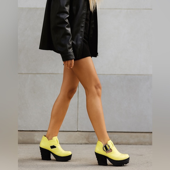 John Fluevog Shoes - John Fluevog Shoes